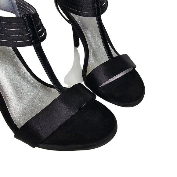 KENNETH COLE REACTION "Know Way" Black Satin T-Strap Heels | US 8.5 | $129 - Picture 3 of 7